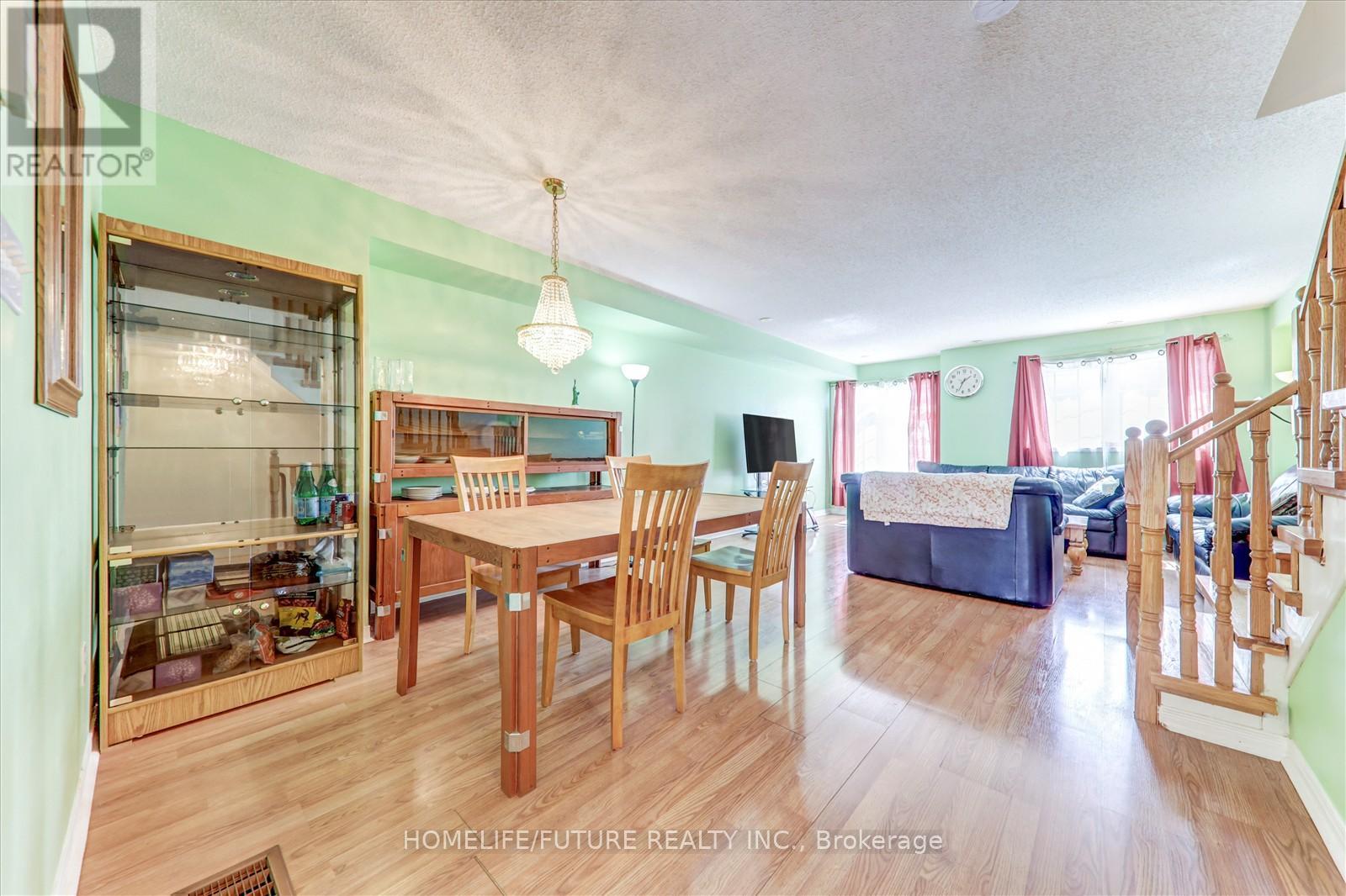 6 Guillet Street, Toronto, Ontario  M4B 3N8 - Photo 10 - E12478782