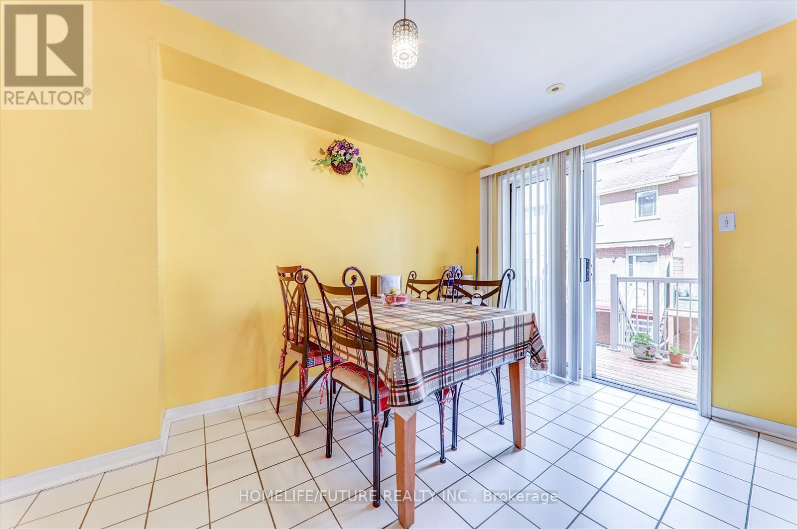 6 Guillet Street, Toronto, Ontario  M4B 3N8 - Photo 17 - E12478782