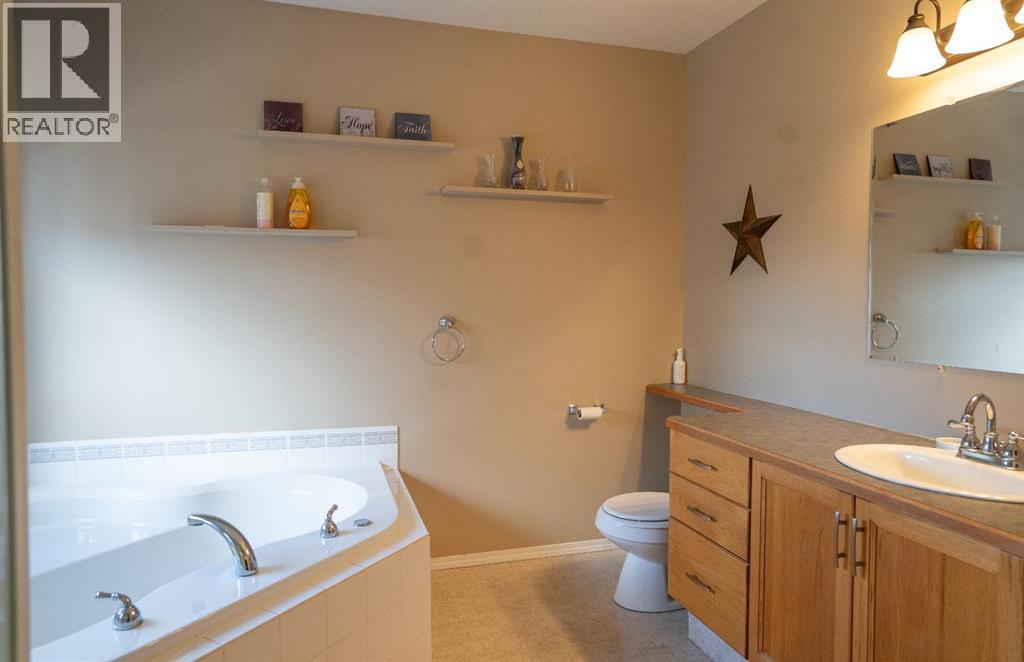 4928 52 Street, Clive, Alberta  T0C 0Y0 - Photo 18 - A2212078