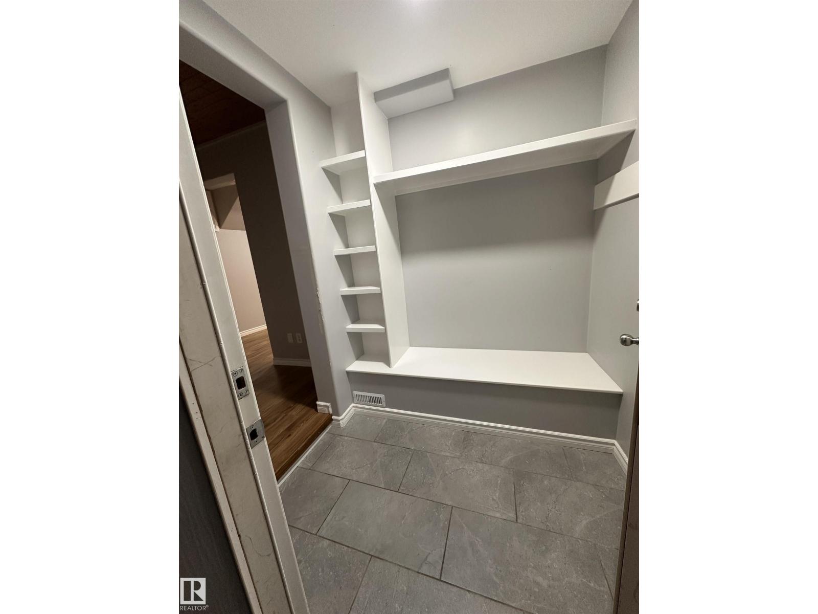 12330 85 St Nw, Edmonton, Alberta  T5B 3G9 - Photo 11 - E4458613