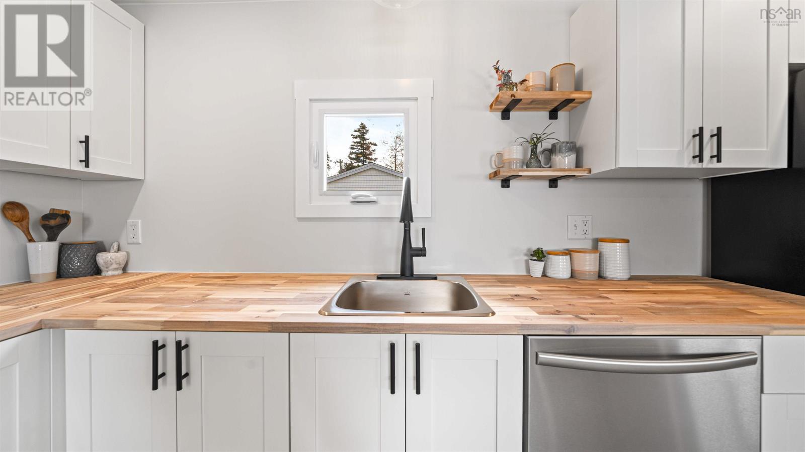 18 Earleton Avenue, Dartmouth, Nova Scotia  B2Y 2A7 - Photo 9 - 202526467