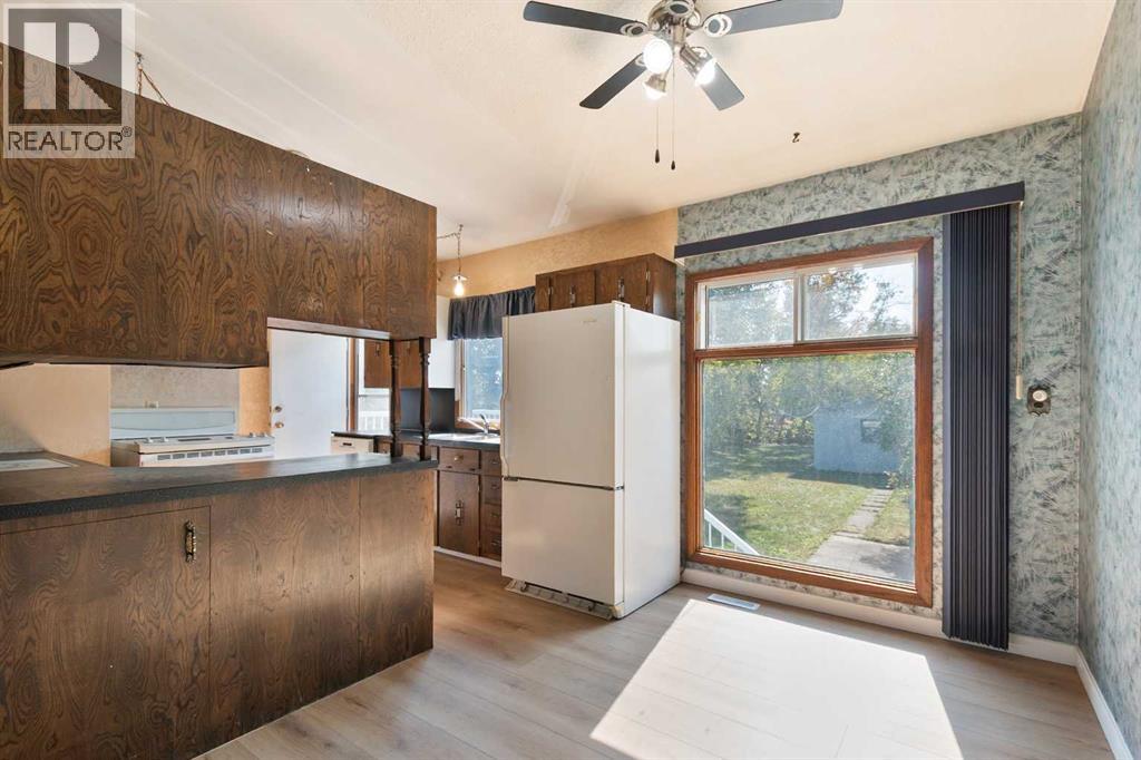 433 1 Avenue Ne, Airdrie, Alberta  T4B 1R3 - Photo 9 - A2260229