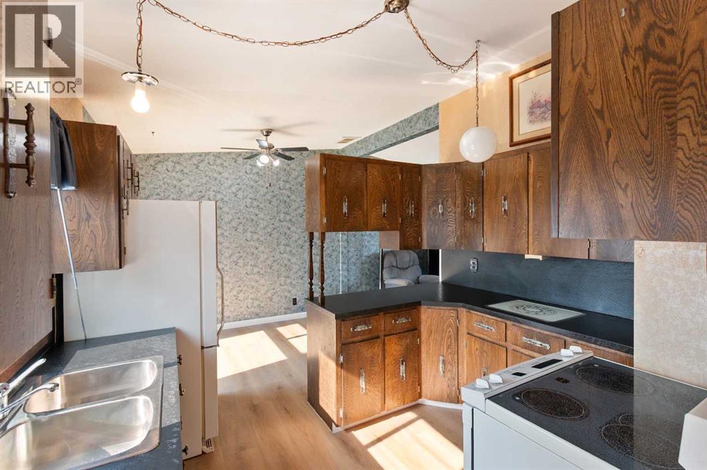 433 1 Avenue Ne, Airdrie, Alberta  T4B 1R3 - Photo 11 - A2260229