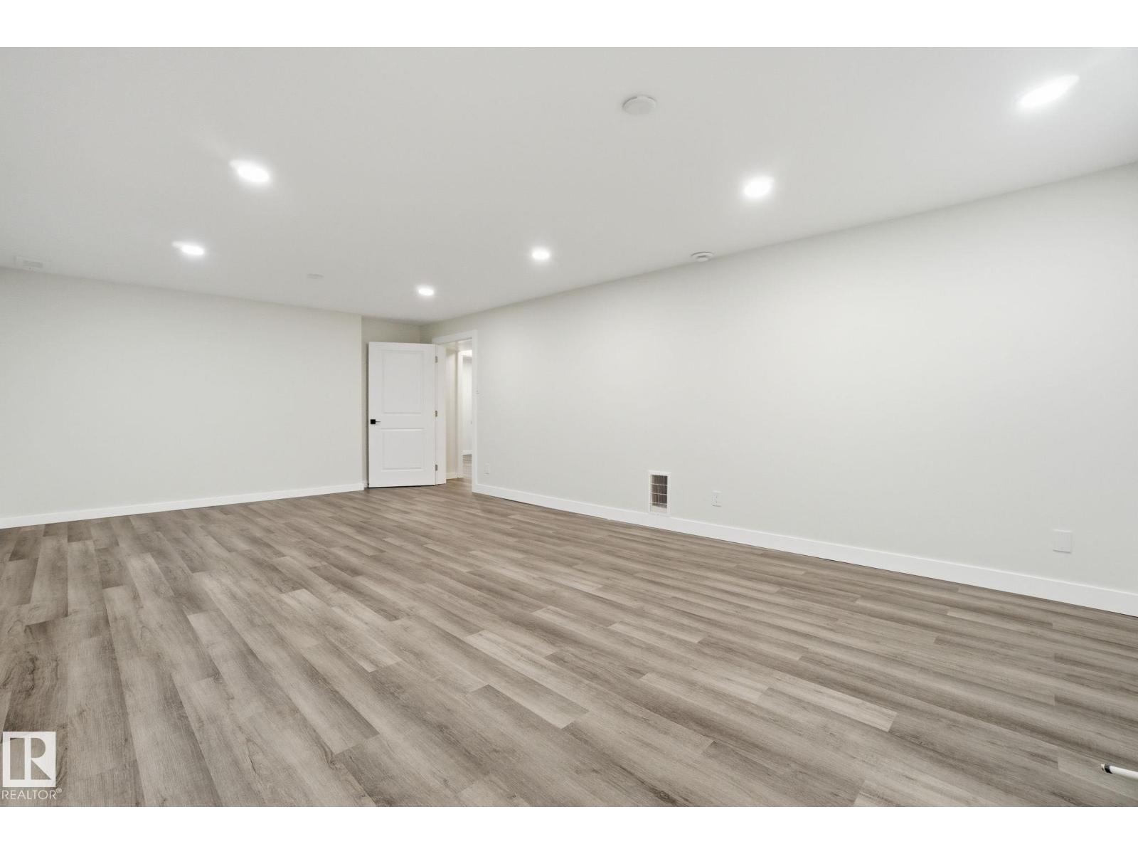 10524 134 Av Nw, Edmonton, Alberta  T5E 1J6 - Photo 56 - E4463154