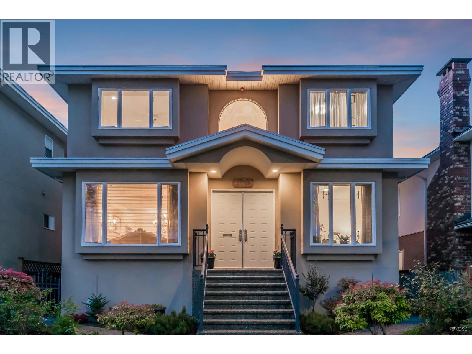 3919 Pine Street, Burnaby, British Columbia  V5G 1Z3 - Photo 4 - R3060145