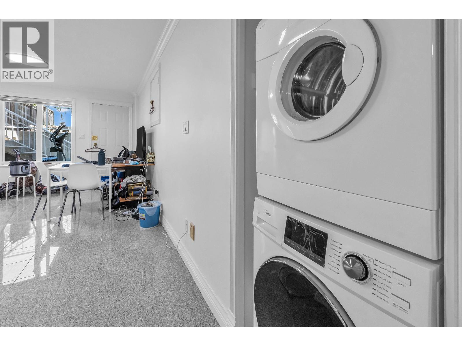 3919 Pine Street, Burnaby, British Columbia  V5G 1Z3 - Photo 35 - R3060145