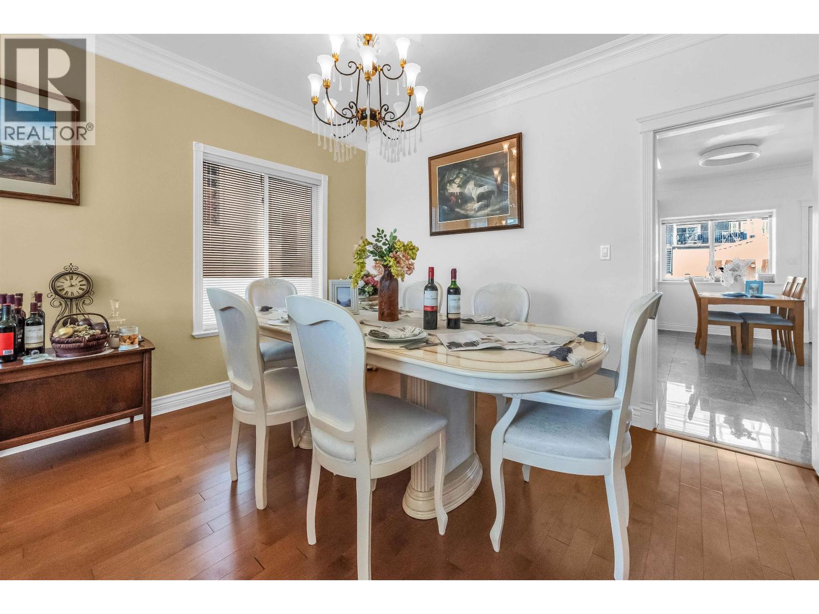 3919 Pine Street, Burnaby, British Columbia  V5G 1Z3 - Photo 8 - R3060145