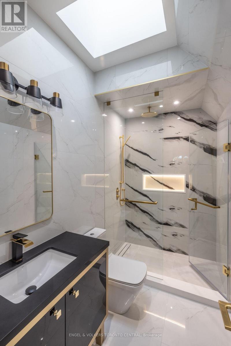 47 Danville Drive, Toronto, Ontario  M2P 1J2 - Photo 27 - C12469471