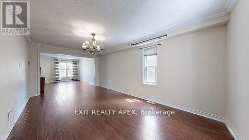 143 Veneto Upper Drive, Vaughan, Ontario  L4L 8X6 - Photo 10 - N12478729