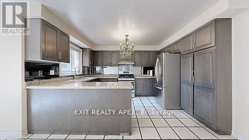 143 Veneto Upper Drive, Vaughan, Ontario  L4L 8X6 - Photo 11 - N12478729