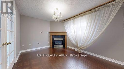 143 Veneto Upper Drive, Vaughan, Ontario  L4L 8X6 - Photo 12 - N12478729