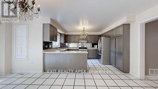 143 Veneto Upper Drive, Vaughan, Ontario  L4L 8X6 - Photo 22 - N12478729