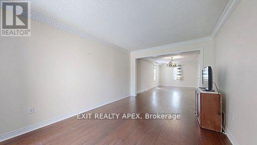 143 Veneto Upper Drive, Vaughan, Ontario  L4L 8X6 - Photo 5 - N12478729