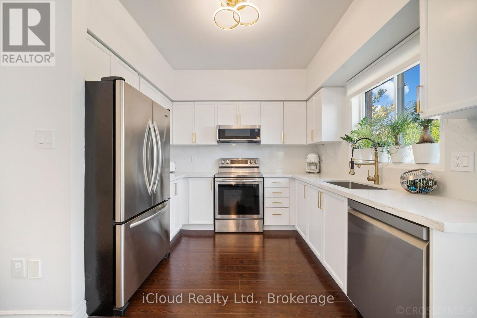 60 Tuscana Boulevard, Vaughan, Ontario  L4K 5J5 - Photo 12 - N12478736