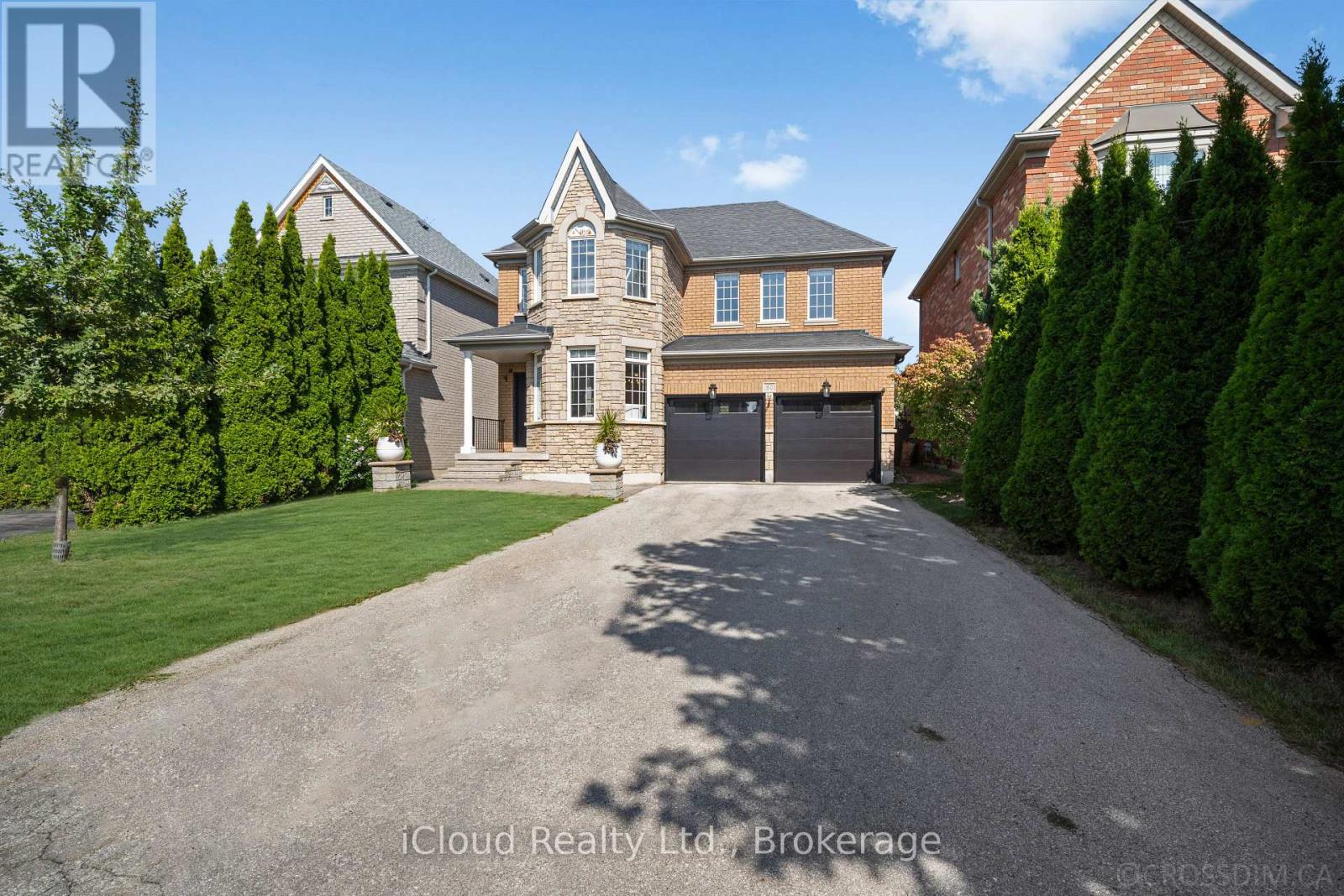 60 Tuscana Boulevard, Vaughan, Ontario  L4K 5J5 - Photo 2 - N12478736