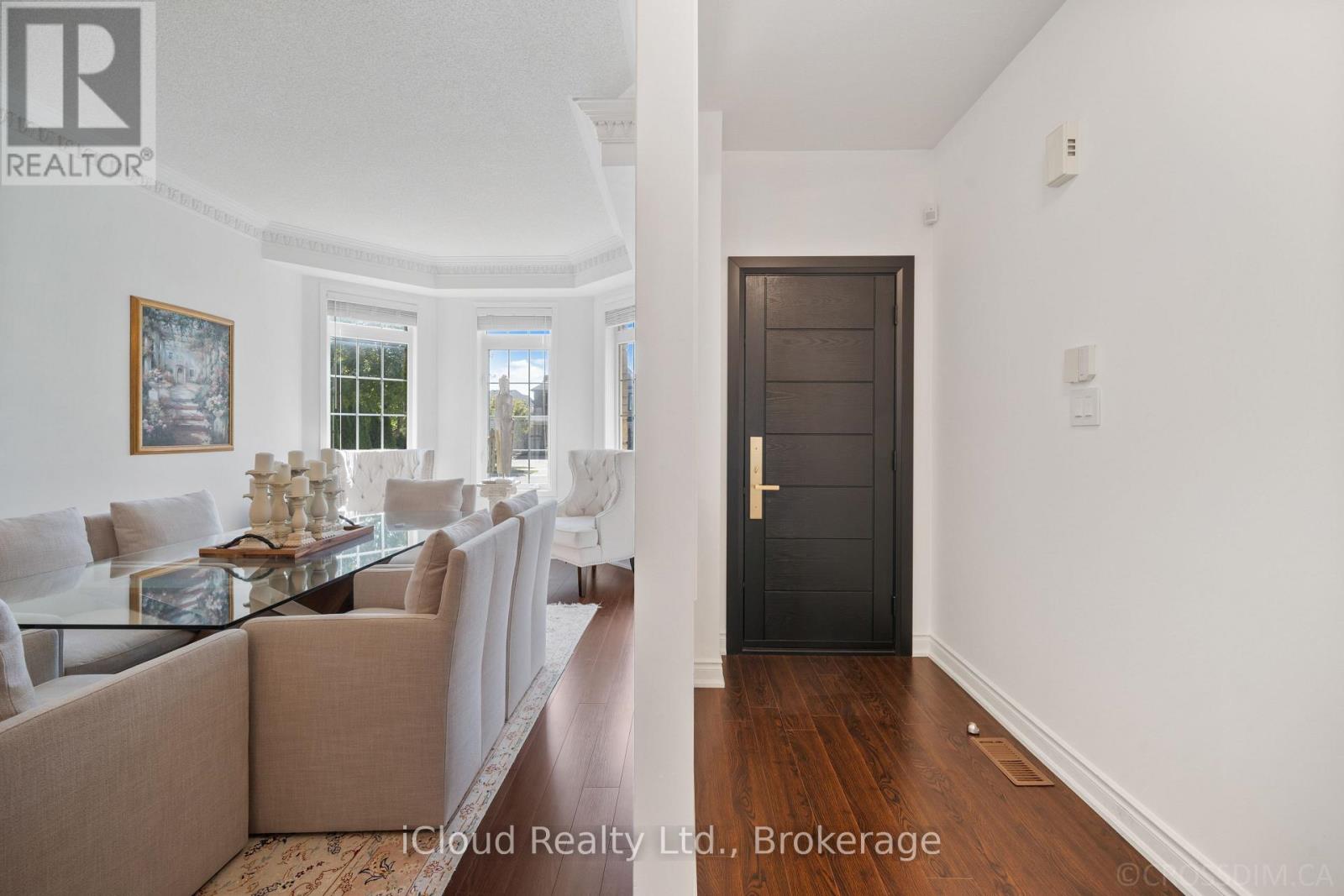 60 Tuscana Boulevard, Vaughan, Ontario  L4K 5J5 - Photo 8 - N12478736