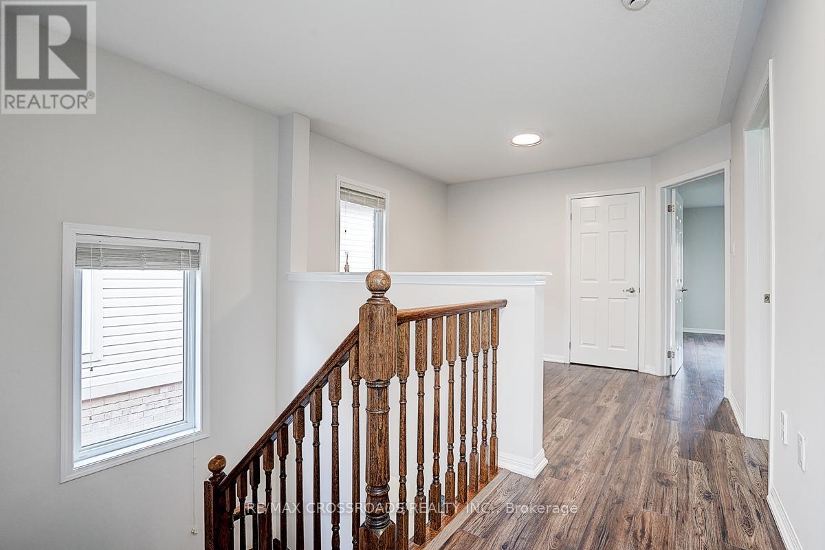 9 Whiterose Lane, Whitchurch-Stouffville, Ontario  L4A 3A4 - Photo 16 - N12478758