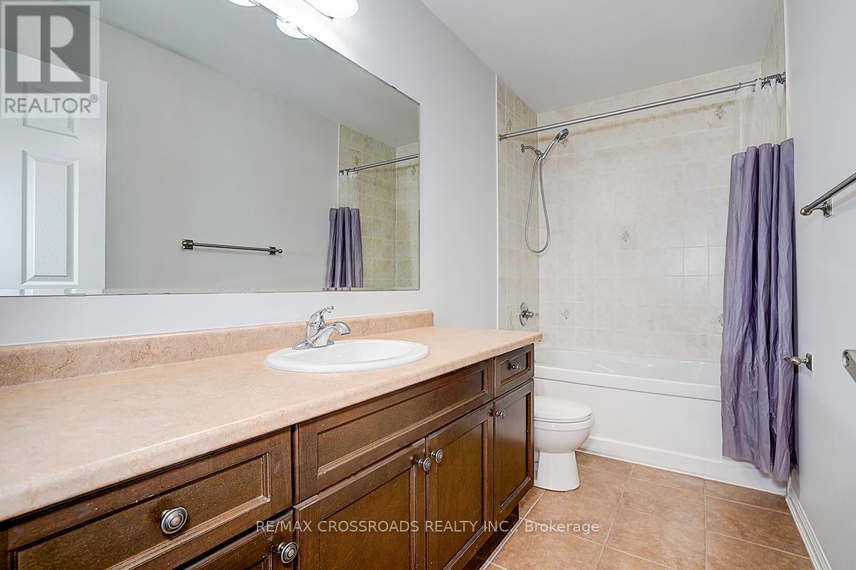 9 Whiterose Lane, Whitchurch-Stouffville, Ontario  L4A 3A4 - Photo 32 - N12478758