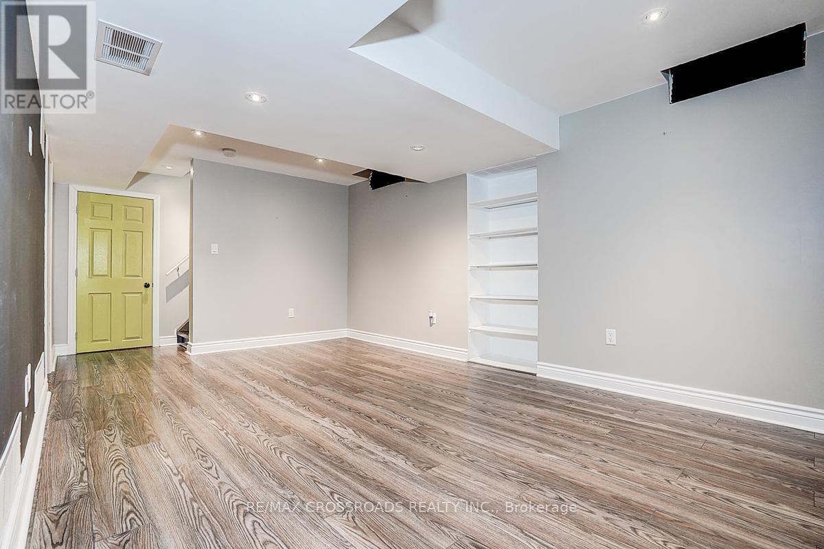 9 Whiterose Lane, Whitchurch-Stouffville, Ontario  L4A 3A4 - Photo 36 - N12478758