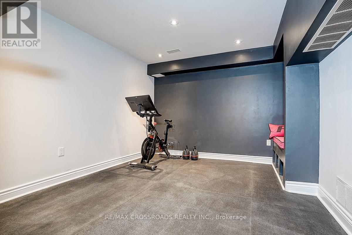 9 Whiterose Lane, Whitchurch-Stouffville, Ontario  L4A 3A4 - Photo 39 - N12478758