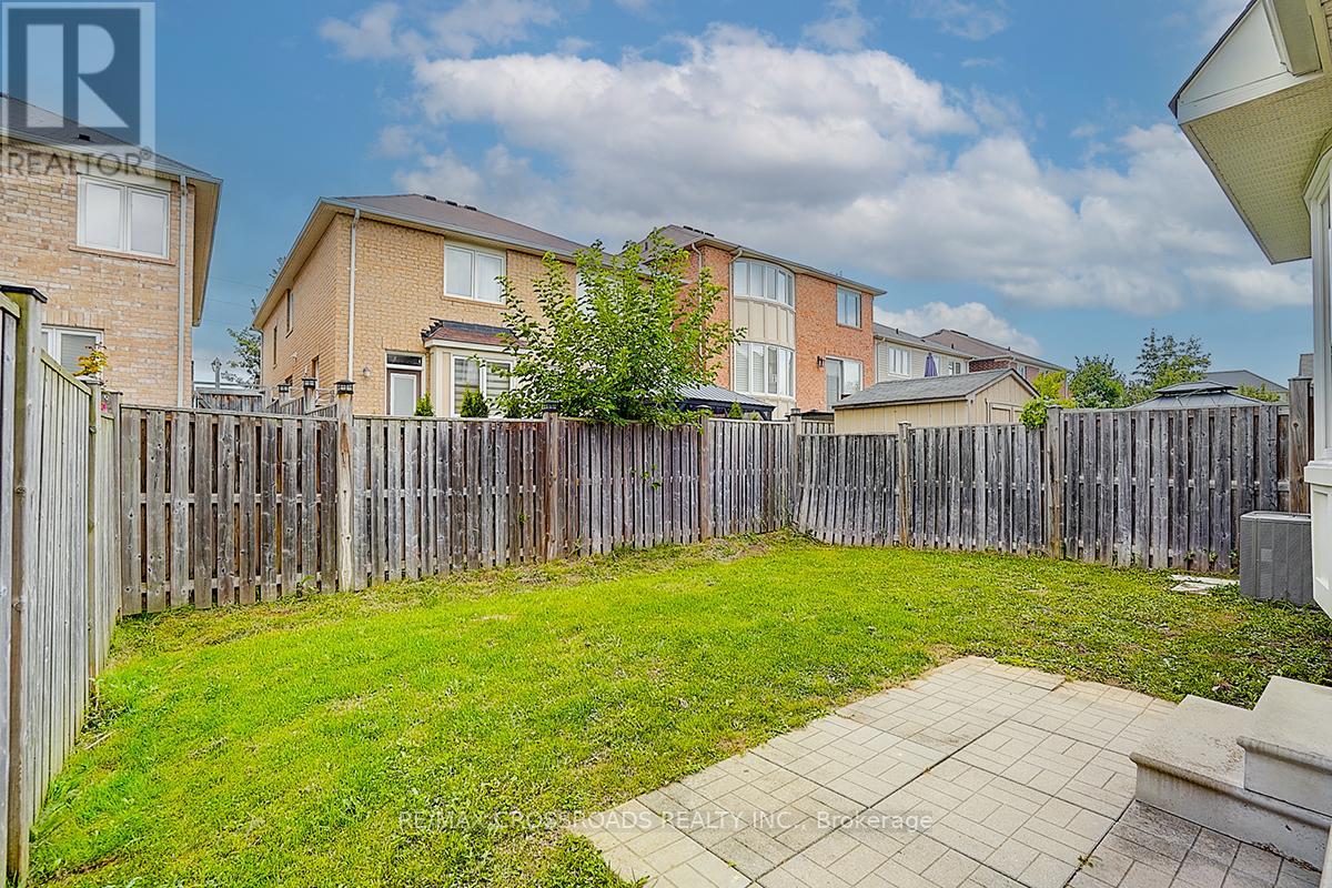 9 Whiterose Lane, Whitchurch-Stouffville, Ontario  L4A 3A4 - Photo 45 - N12478758