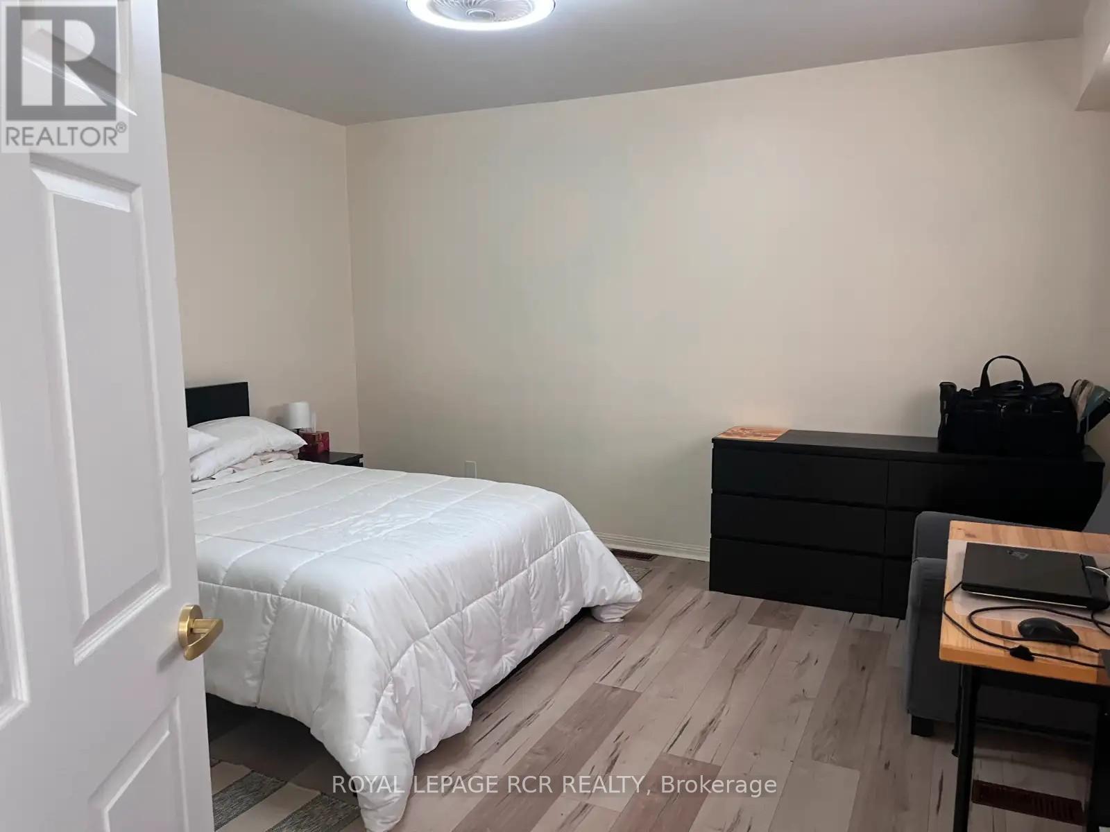 102-199 Church Street, King, Ontario  L0G 1T0 - Photo 3 - N12478797