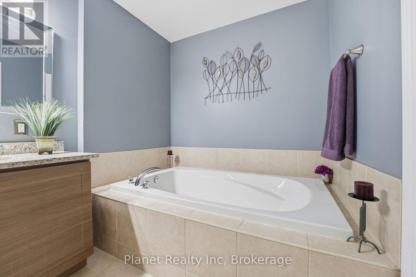 204 - 2 Colonial Drive, Guelph, Ontario  N1L 0K8 - Photo 15 - X12478848