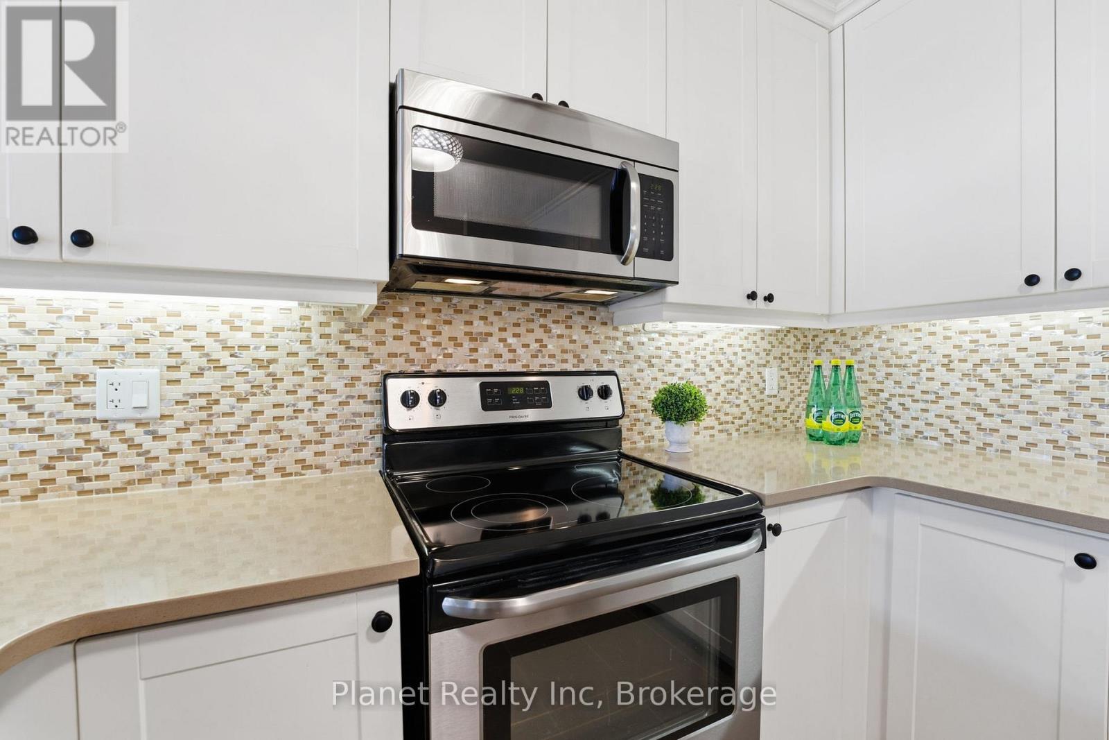 204 - 2 Colonial Drive, Guelph, Ontario  N1L 0K8 - Photo 7 - X12478848