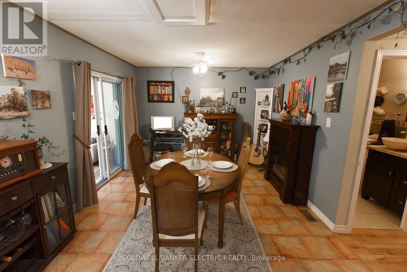 247 Towerhill Road, Peterborough, Ontario K9H 7N1 - Photo 10 - X12478866