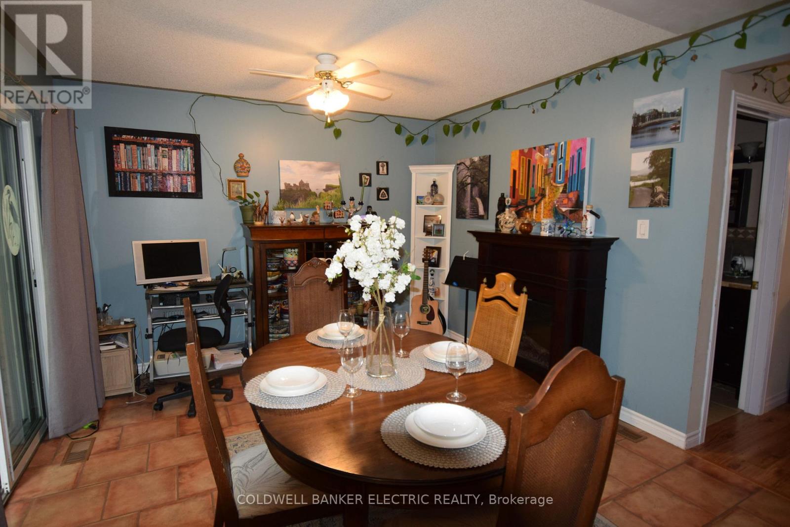 247 Towerhill Road, Peterborough, Ontario K9H 7N1 - Photo 13 - X12478866