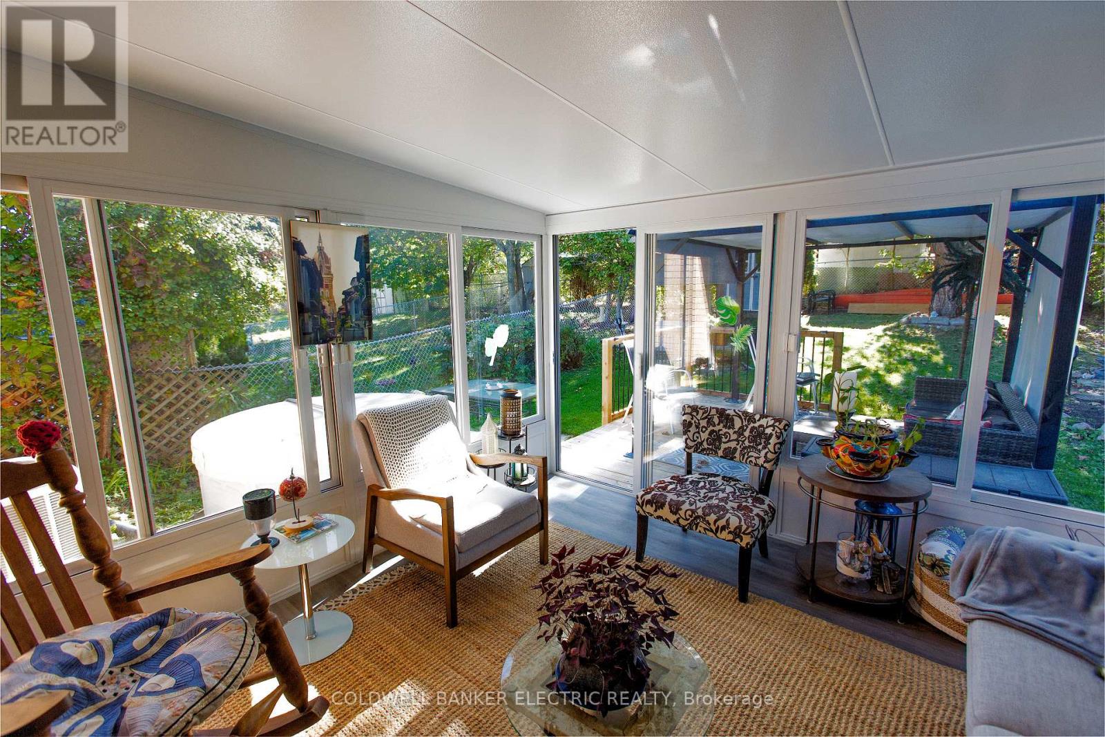 247 Towerhill Road, Peterborough, Ontario K9H 7N1 - Photo 4 - X12478866