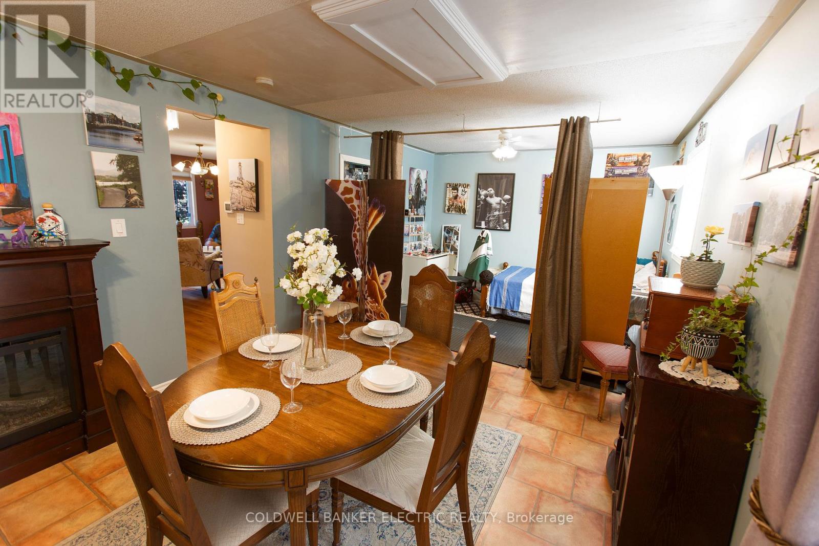 247 Towerhill Road, Peterborough, Ontario K9H 7N1 - Photo 9 - X12478866