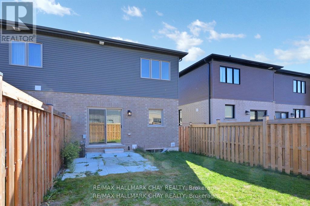 37 Turnberry Lane, Barrie, Ontario  L9J 0M8 - Photo 35 - S12478735