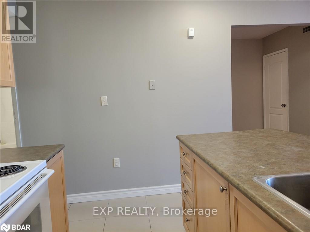 411 - 85 Barrie Road, Orillia, Ontario  L3V 0C6 - Photo 5 - S12478750