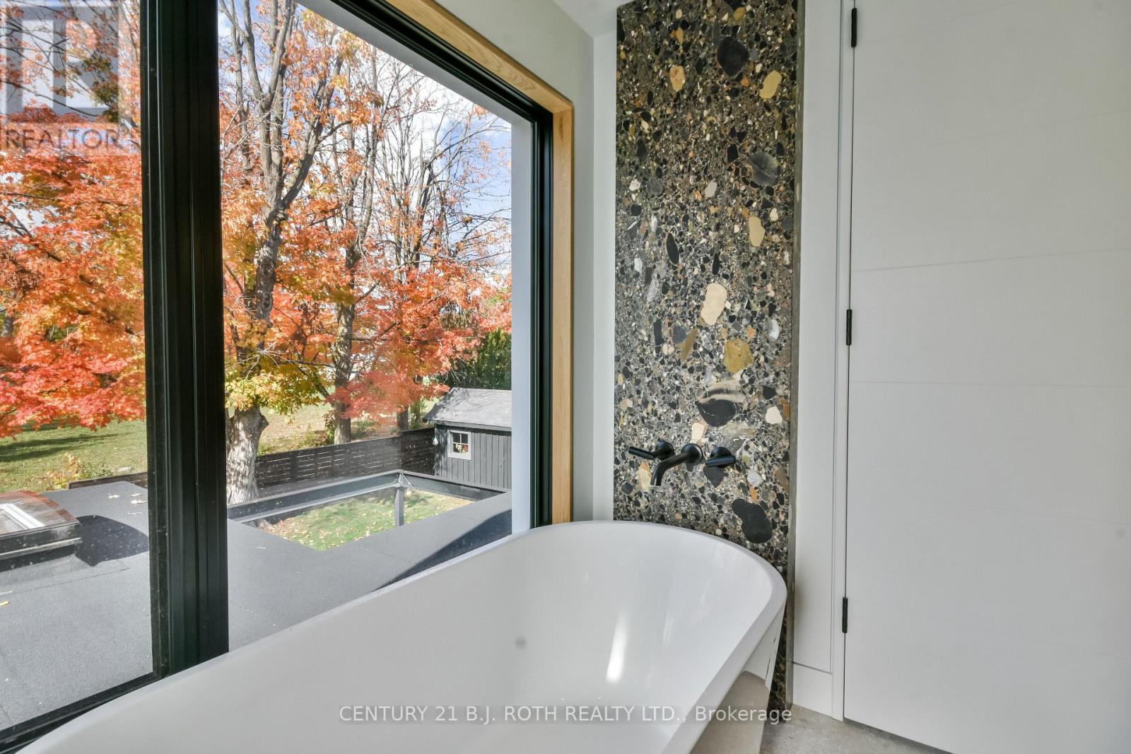20 Weldon Street, Barrie (Codrington), Ontario  L4M 4J4 - Photo 28 - S12478819