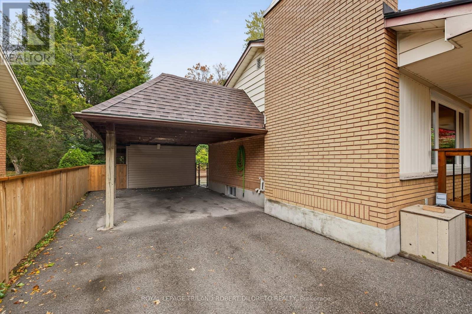 29 Regency Road, London North, Ontario  N6H 4A7 - Photo 32 - X12478849
