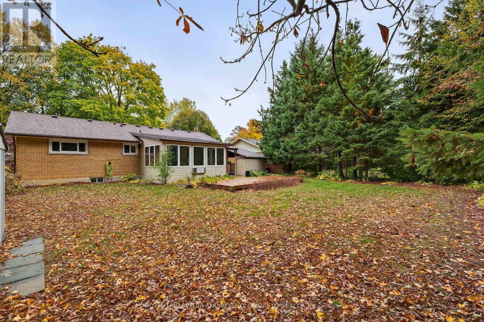 29 Regency Road, London North, Ontario  N6H 4A7 - Photo 35 - X12478849