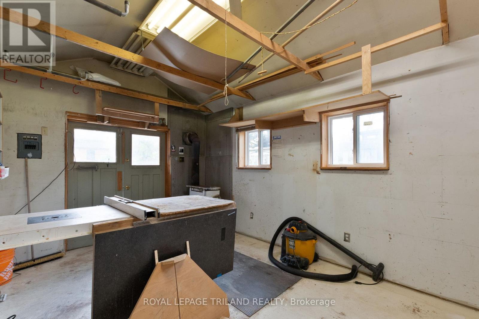 74 Byron Avenue E, London South, Ontario  N6C 1C7 - Photo 27 - X12478880