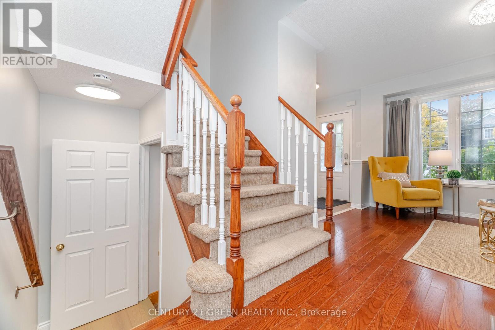2403 Emerson Drive, Burlington, Ontario  L7L 7M4 - Photo 30 - W12478726