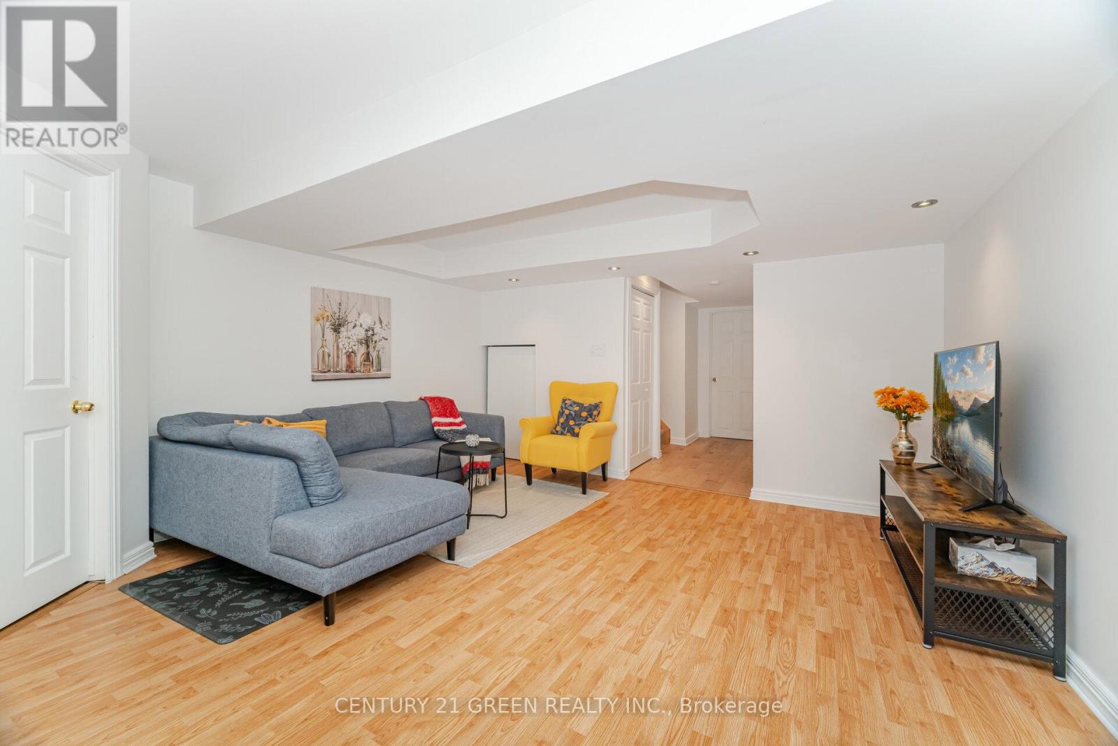 2403 Emerson Drive, Burlington, Ontario  L7L 7M4 - Photo 32 - W12478726