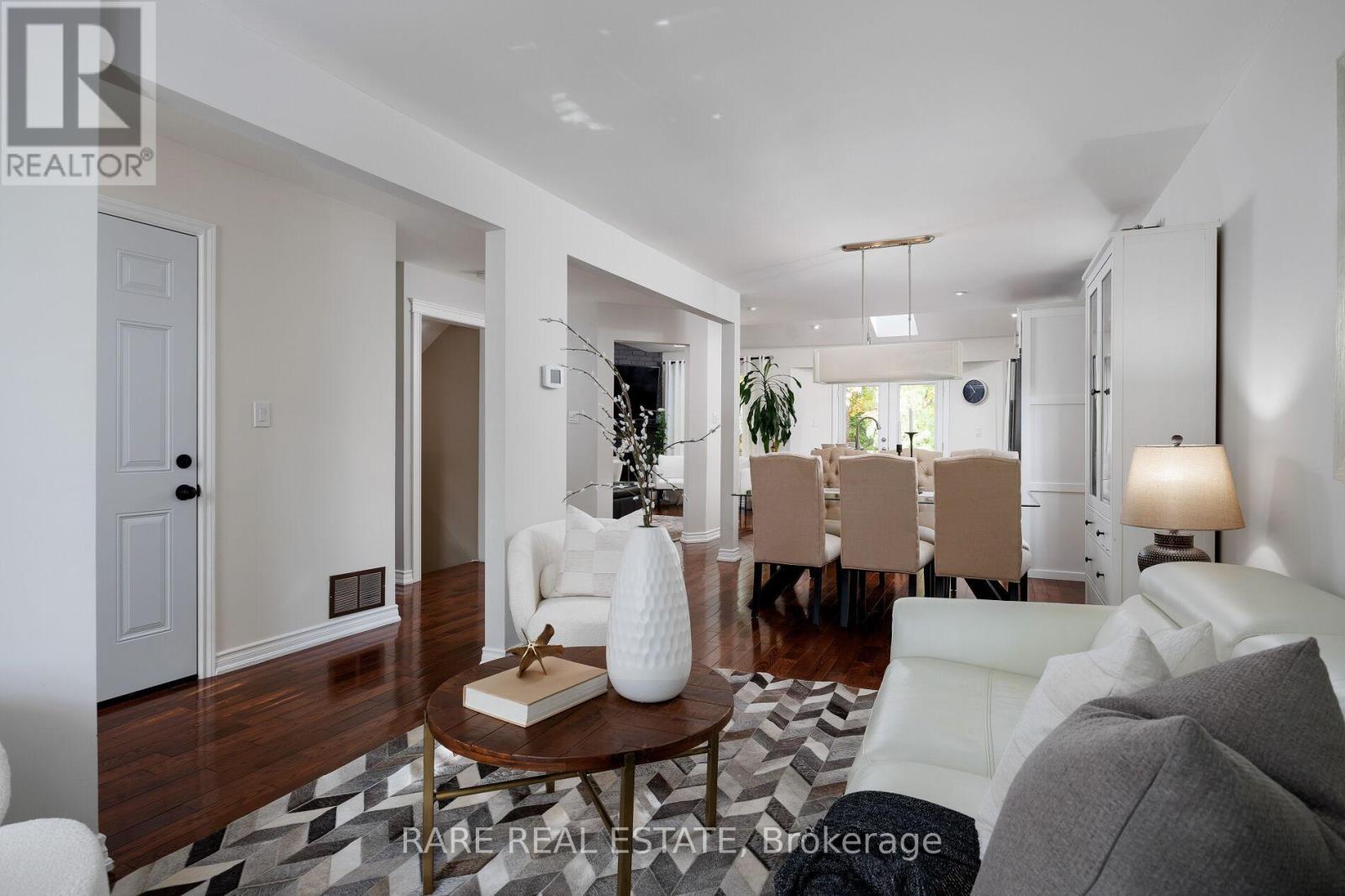 3242 Greenbough Crescent, Burlington, Ontario  L7M 3A6 - Photo 7 - W12478737