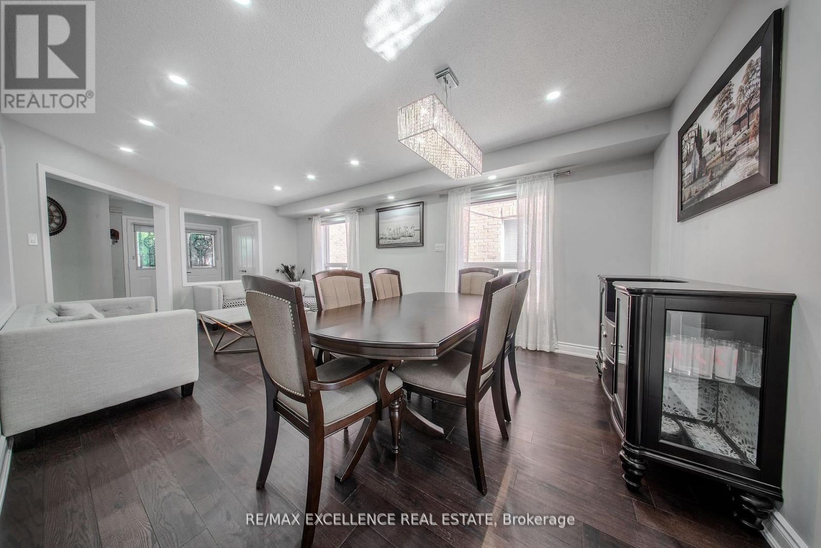 111 River Rock Crescent, Brampton (Fletcher's Meadow), Ontario  L7A 2M4 - Photo 7 - W12478766