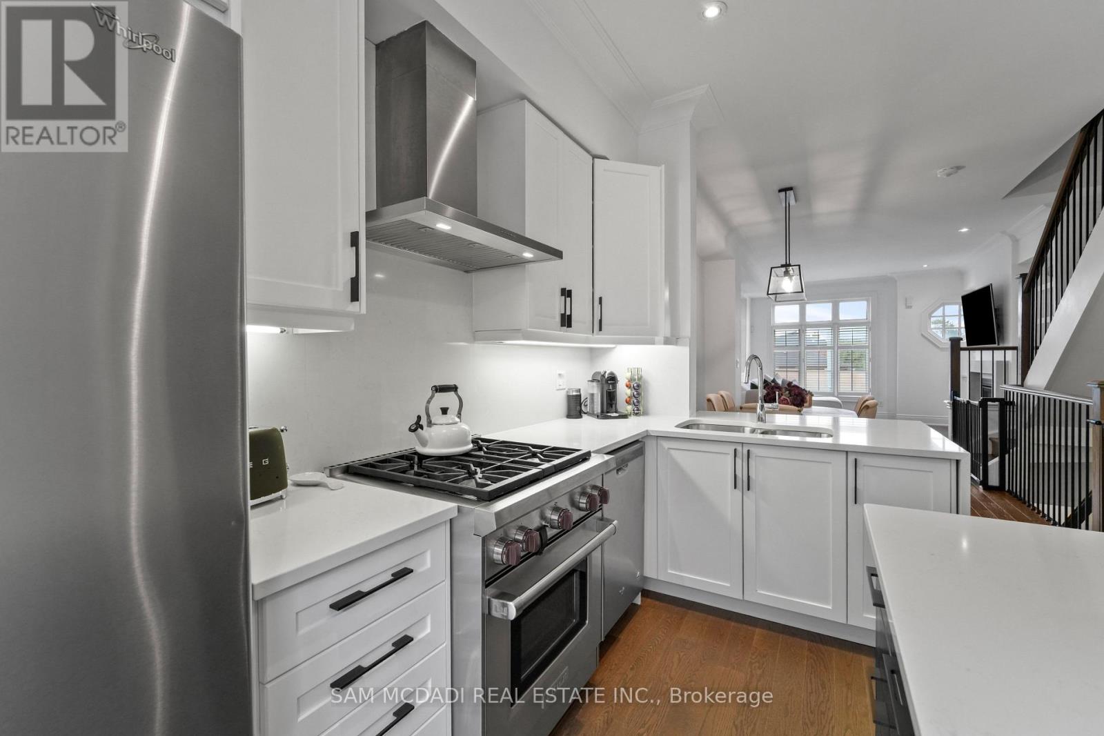 2 - 2160 Trafalgar Road, Oakville, Ontario  L6H 0N3 - Photo 12 - W12478771