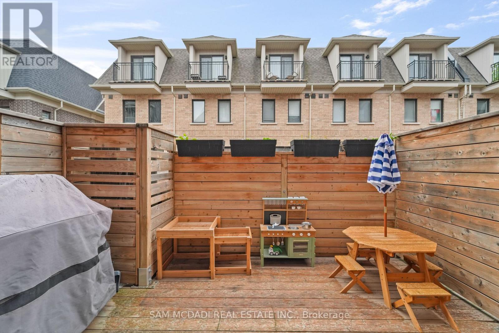 2 - 2160 Trafalgar Road, Oakville, Ontario  L6H 0N3 - Photo 13 - W12478771