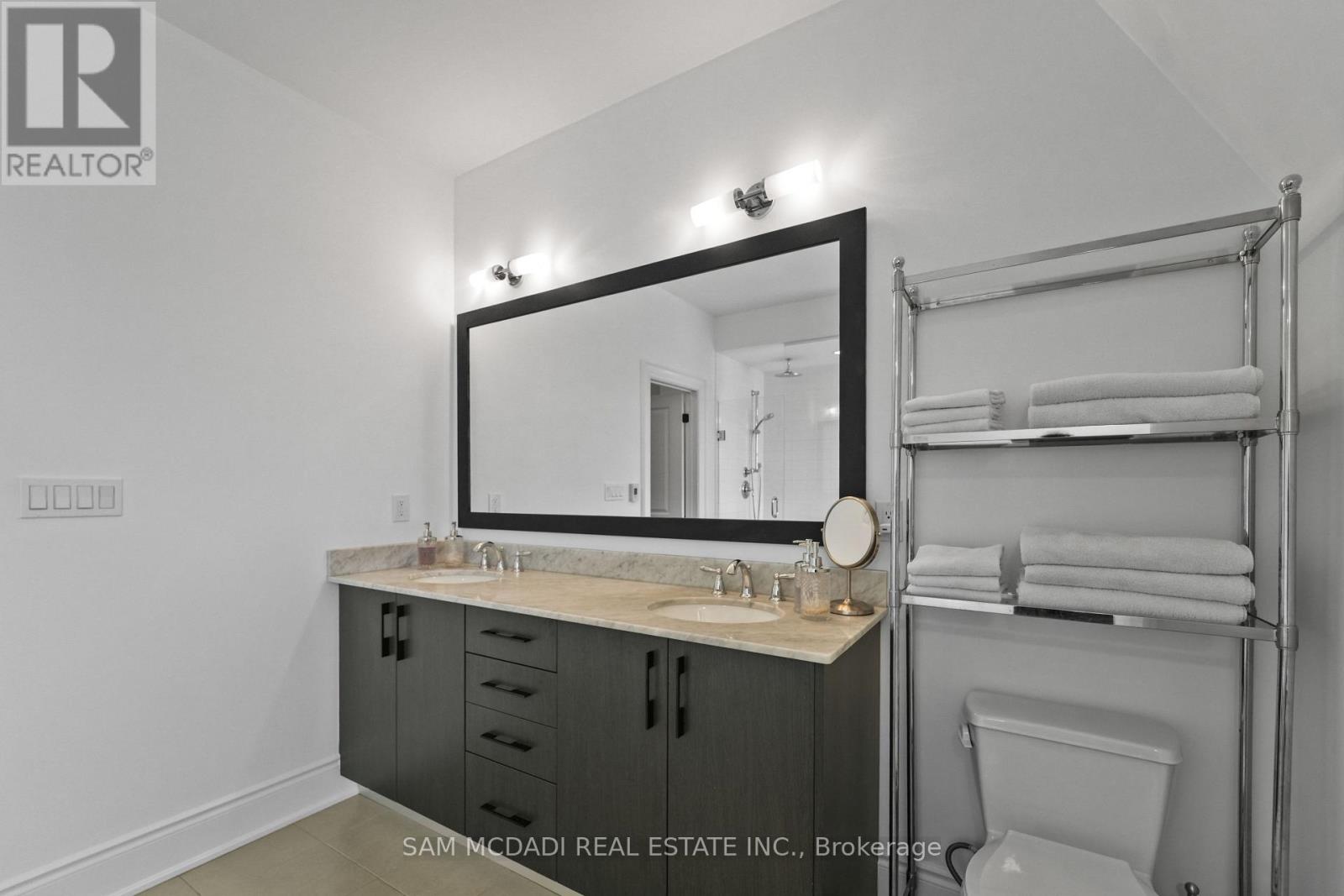 2 - 2160 Trafalgar Road, Oakville, Ontario  L6H 0N3 - Photo 29 - W12478771
