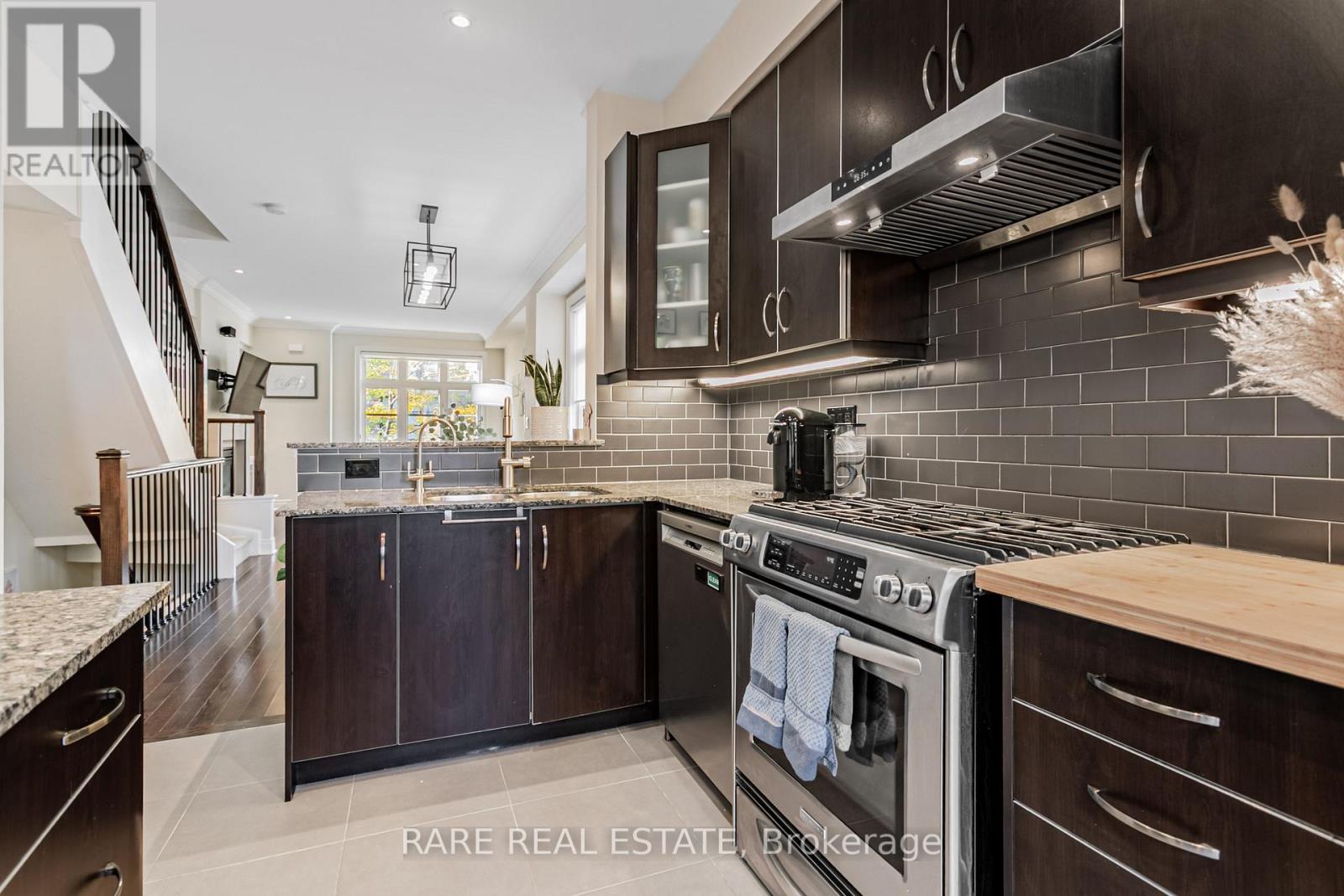 114 - 1812 Burnhamthorpe Road E, Mississauga, Ontario  L4X 0A3 - Photo 11 - W12478785