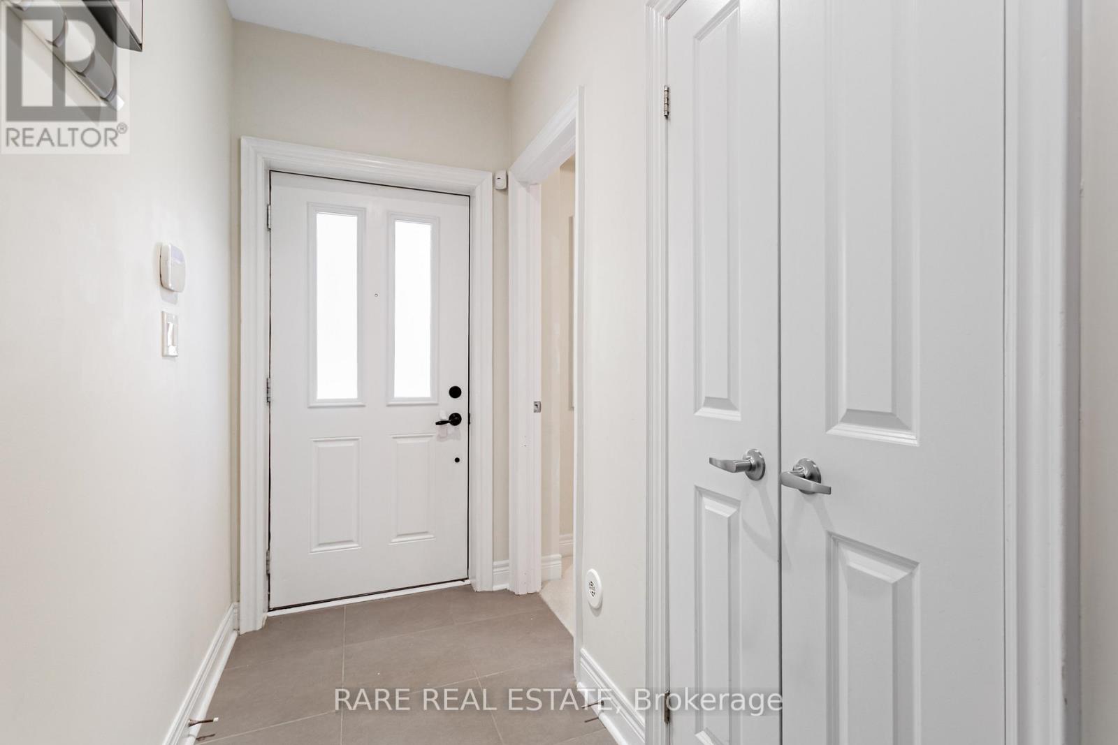 114 - 1812 Burnhamthorpe Road E, Mississauga, Ontario  L4X 0A3 - Photo 5 - W12478785