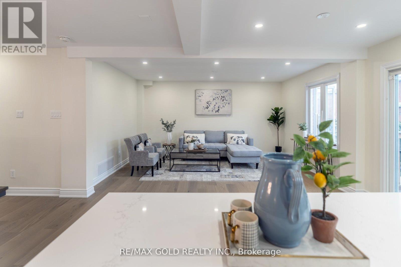 4600 Full Moon Circle, Mississauga, Ontario  L4Z 2N6 - Photo 14 - W12478802