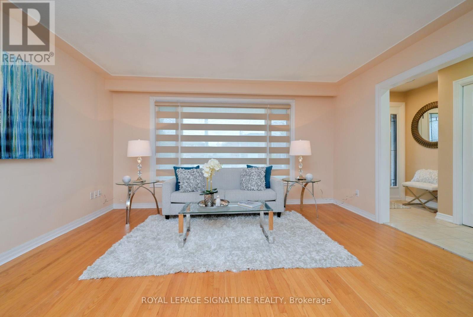 1143 Alexandra Avenue, Mississauga, Ontario  L5E 2A4 - Photo 11 - W12478817