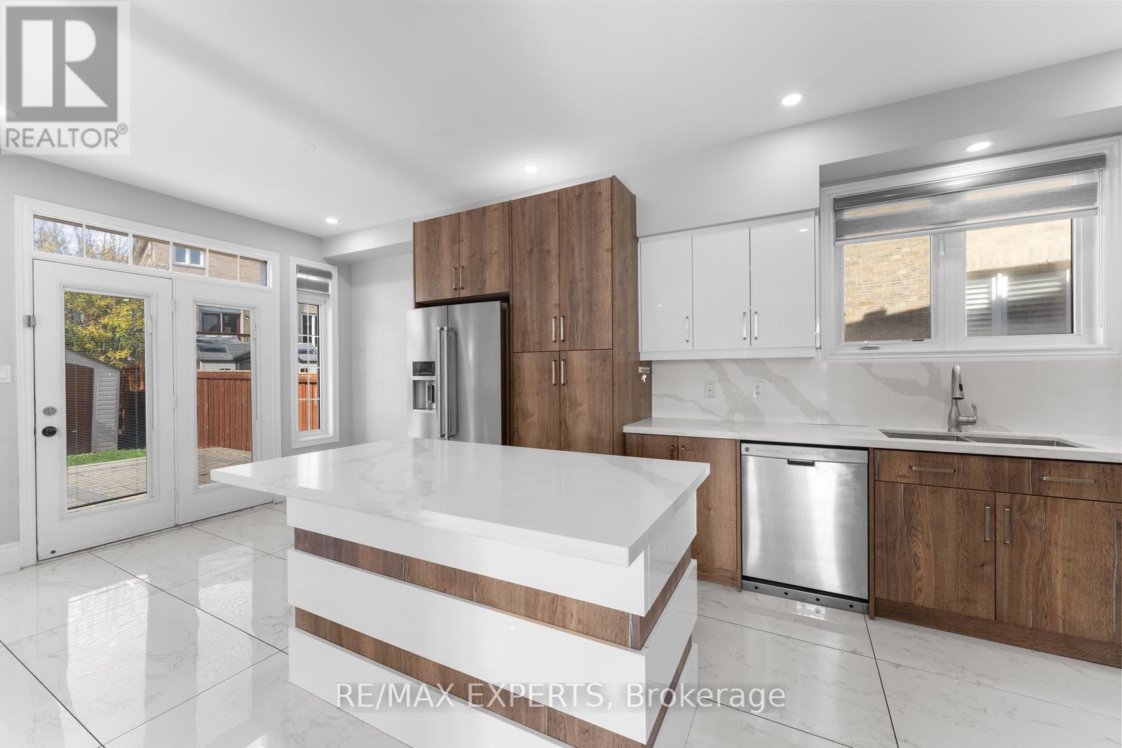 8047 Financial Drive, Brampton, Ontario  L6Y 0M9 - Photo 11 - W12478820